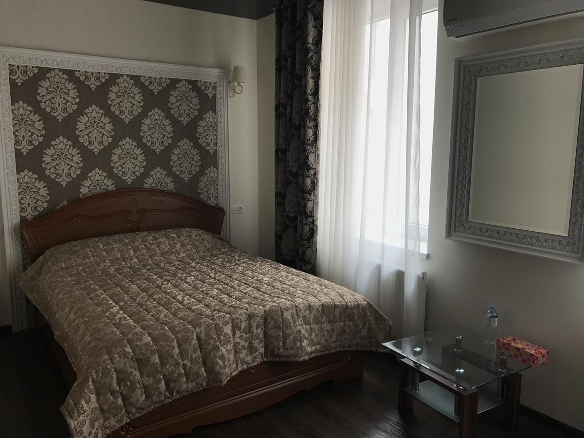Caral Otel Comrat Dış mekan fotoğraf