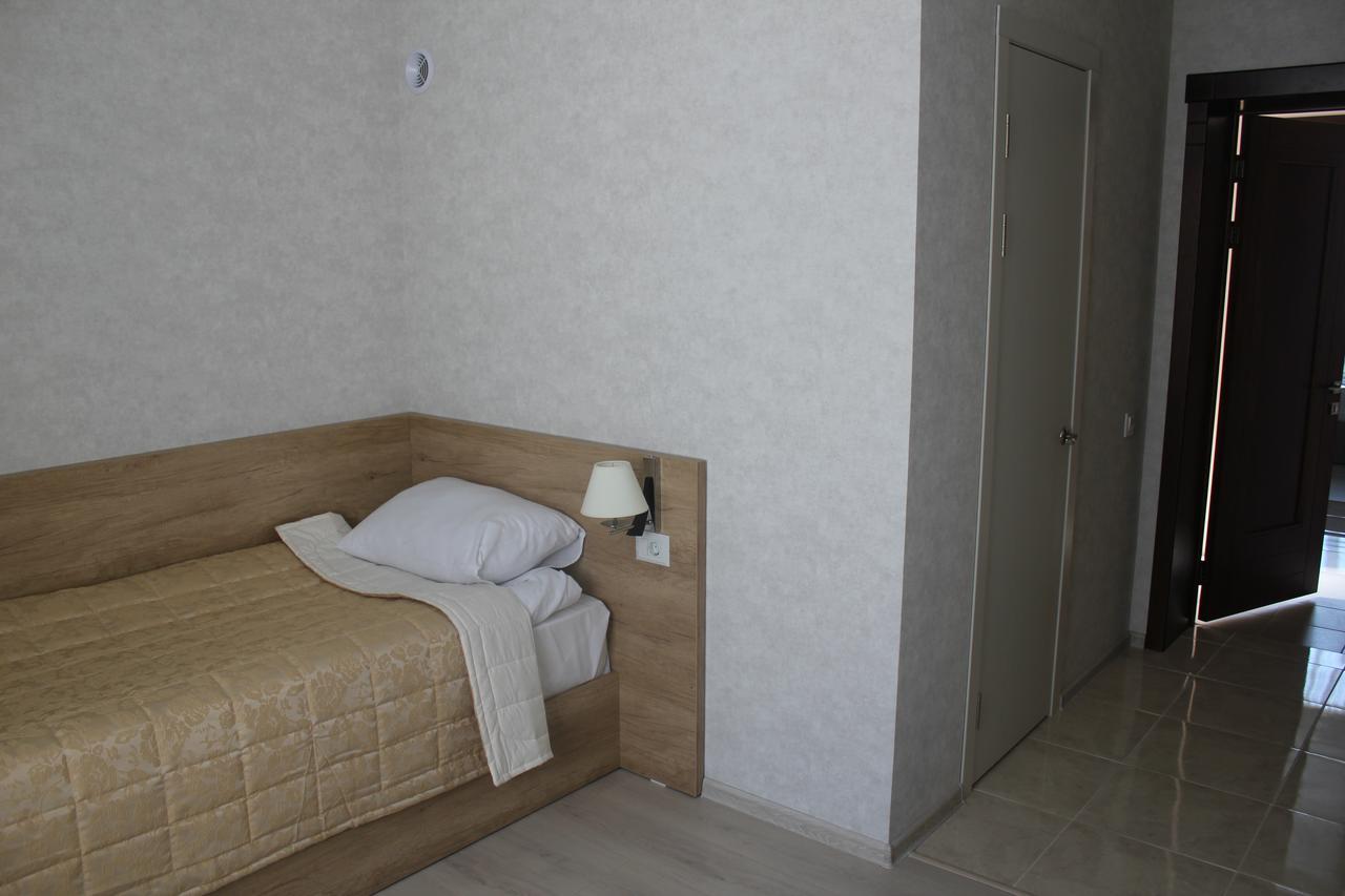 Caral Otel Comrat Dış mekan fotoğraf